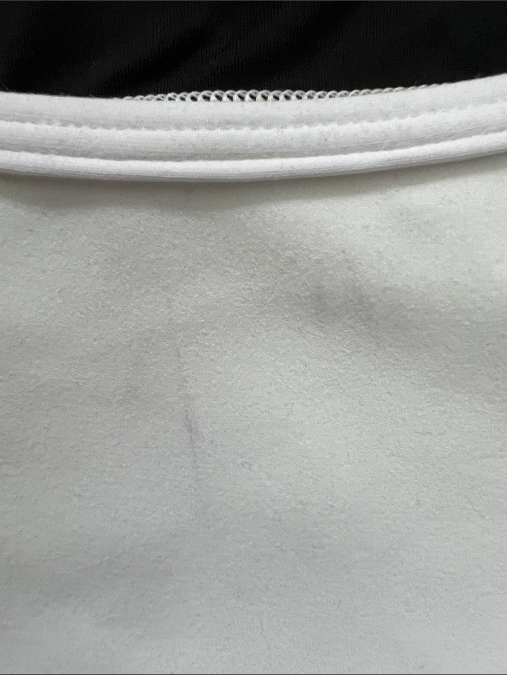 Vuori White Black Daily Layered Tank Size Medium NEW WITH TAGS NWT - Picture 4 of 5